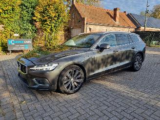 Schadeauto Volvo V-60 T6 Plugin Hybr Navi Stoelverw. 2021/8