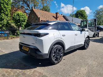 Schadeauto Peugeot 3008 Hybrid 136 Aut. GT 2024/7