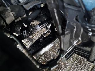 Lynk & Co 01 1.5 Plugin Hybr Pano Navi picture 13