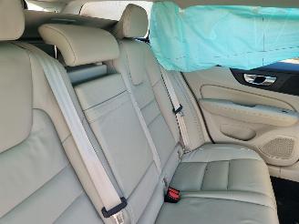 Volvo V-60 T6 AWD Recharge picture 13