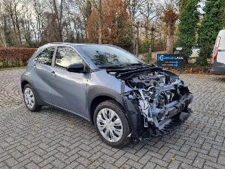 skadebil auto Toyota Aygo X 1.0 VTT-I Airco Facelift 2025/5