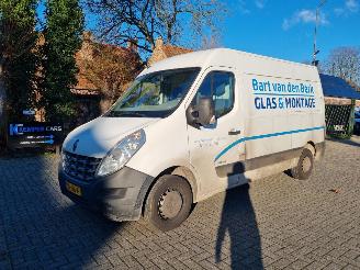 skadebil auto Renault Master Dci 125 Airco 2014/5