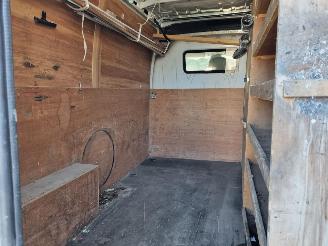 Renault Master Dci 125 Airco picture 9