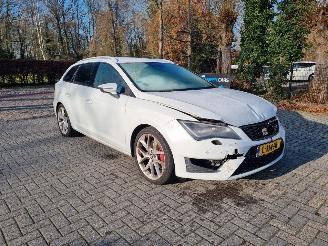 Schadeauto Seat Leon FR 1.4 TSI Aut 150pk 2015/9
