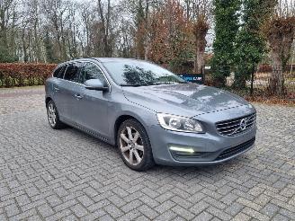 škoda osobní automobily Volvo V-60 2.0d D2 Aut. Navi 2015/12