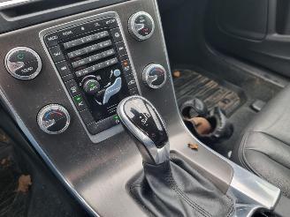Volvo V-60 2.0d D2 Aut. Navi picture 16