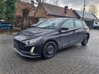 krockskadad bil aanhanger Hyundai I-20 1.0 T-GDI Automaat DCT Airco Camera 2024/7