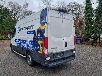 Iveco Daily 35S14 Aut. Airco Navi picture 3