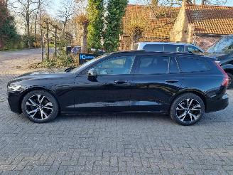 Volvo V-60 B4 Plus Dark Aut Pano Stoelver Led picture 2