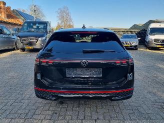 Volkswagen Passat 1.5 eTSI DSG R-Line Pano Stoelverw Led picture 4