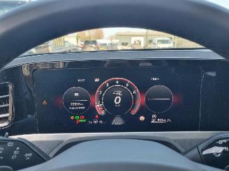 Volkswagen Passat 1.5 eTSI DSG R-Line Pano Stoelverw Led picture 19