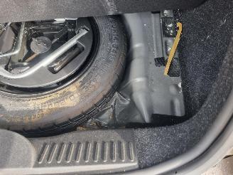 Fiat 500C 1.0 Hybrid picture 14