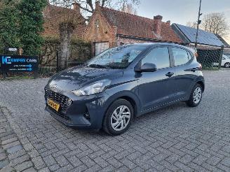 Vaurioauto  passenger cars Hyundai I-10 1.0i Comfort Airco 2023/4