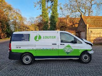 krockskadad bil bedrijf Mercedes Vito 114 CDI Aut. Navi Clima 2024/5