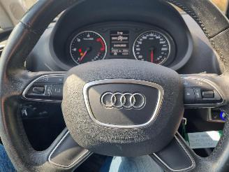 Audi A3 2.0 TDI 110KW Clima Navi picture 19