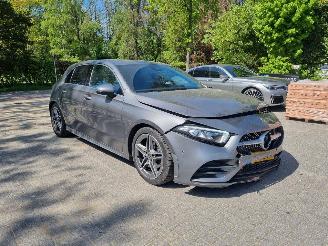 skadebil auto Mercedes A-klasse 180 Aut. AMG Line Led Navi Stoelverw 2019/10