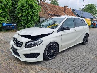 Vaurioauto  passenger cars Mercedes B-klasse 180 Aut. AMG Line 2016/5