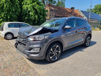 Vaurioauto  passenger cars Hyundai Tucson 1.6 T-GDI Aut. 130KW Navi Stoelverw Led 2018/6