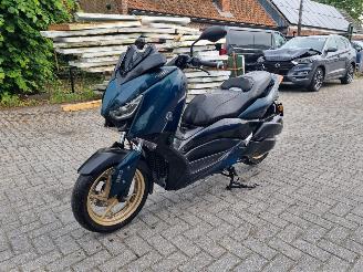 Schade motor Yamaha XMAX 300 Tech Max ABS 2022/5