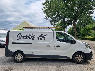 Renault Trafic 2.0 DCI 120 L2 Airco Navi picture 2