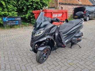 Piaggio MP3 LT MP3 530HPe picture 1