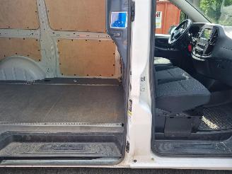 Mercedes eVito 112 66KW L2 Airco Navi Camera picture 9