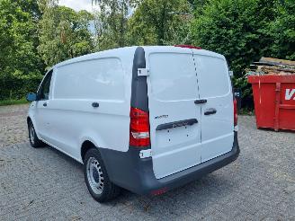 Mercedes eVito 112 66KW L2 Airco Navi Camera picture 3