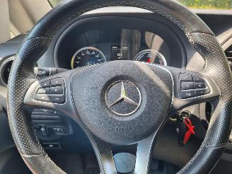 Mercedes eVito 112 66KW L2 Airco Navi Camera picture 17