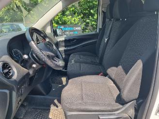 Mercedes eVito 112 66KW L2 Airco Navi Camera picture 13