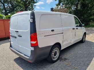 Mercedes eVito 112 66KW L2 Airco Navi Camera picture 5