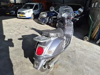 Vespa  GT 200 L picture 5