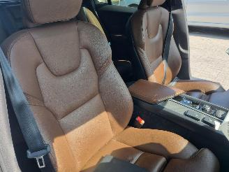 Volvo V-60 D3 Aut. Navi Led Leder Stoelverw picture 13