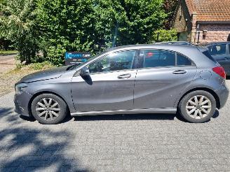 Mercedes A-klasse 180d Airco Navi Camera picture 2