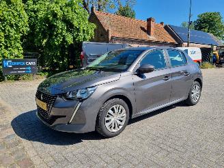 Damaged car Peugeot 208 PureTech 75 Airco Navi 2021/7