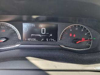 Peugeot 208 PureTech 75 Airco Navi picture 13
