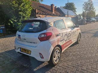 Hyundai I-10 1.0 Aut. Comfort Navi Airco Camera picture 3