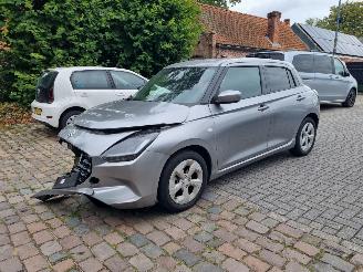 damaged passenger cars Suzuki Swift 1.2 SH Automaat Clima 2025/5