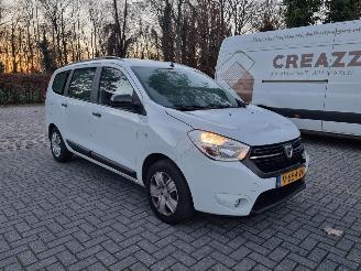 Auto incidentate Dacia Lodgy TCe 130 7 Stoelen Airco Navi 2022/8
