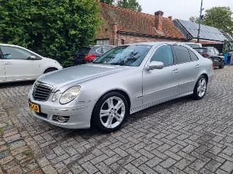 Vaurioauto  passenger cars Mercedes E-klasse 280 Aut. Avantgarde 2006/8