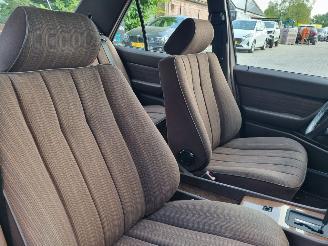 Mercedes E-klasse 250d Aut. W124 Schuifdak picture 13