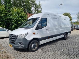 krockskadad bil bedrijf Mercedes Sprinter 317 CDI MAXI Mbux Airco 2023/8