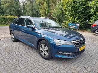 damaged passenger cars Skoda Superb 1.5 TSI Aut. Bussines Ed 2023/8