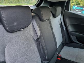 Renault Clio 1.0 TCE 90 Airco Navi picture 9