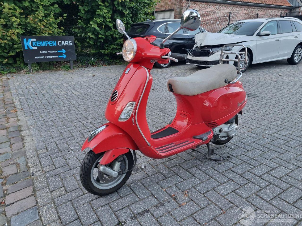 Vespa  LX50