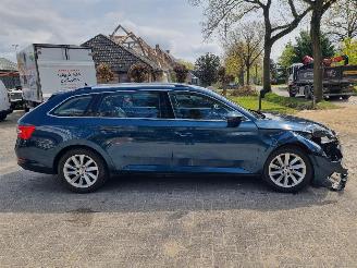 Skoda Superb 1.5 TSI Bussines Navi Stoelverw. picture 6