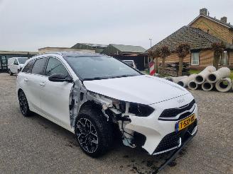 Kia Ceed 1.0 T-GDI GT-Line Pano Navi Stoelverw. picture 7