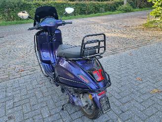 Vespa  Sprint 50 picture 3