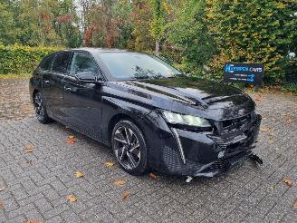 skadebil auto Peugeot 308 Puretech 130 Aut Navi Camera Clima 2023/4