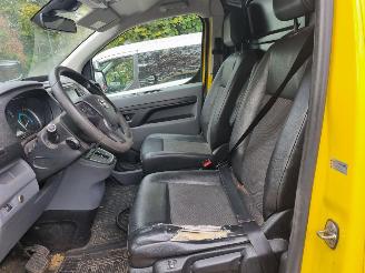 Toyota ProAce Extra Range Long Stoelverw. Navi picture 12