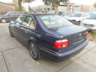 BMW 5-serie e39  523i picture 6